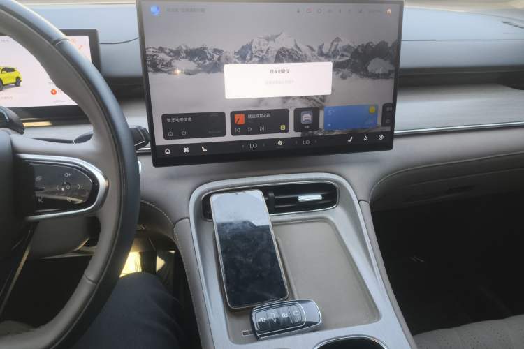 Used Chery Tiggo 8 PLUS 2025 290TGDI DCT Prestige 5-Seater
