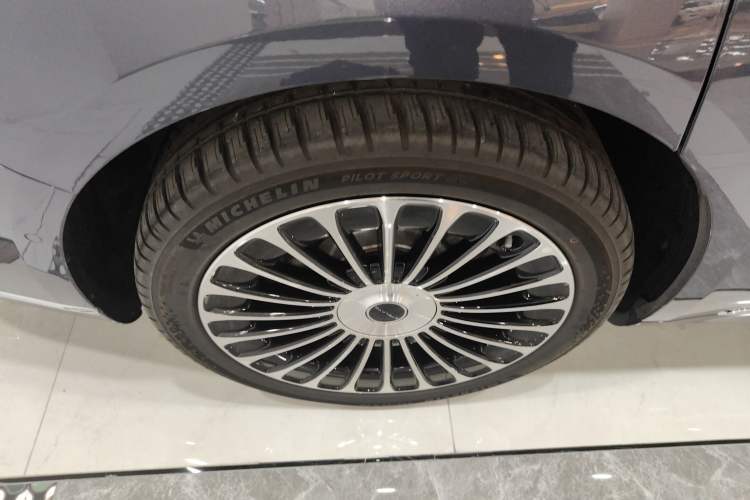 Used Hima Stelato S9 2025 Extended-Range Ultra