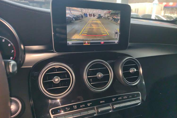 Used Mercedes-Benz GLC 2017 GLC 260 4MATIC Dynamic Edition
