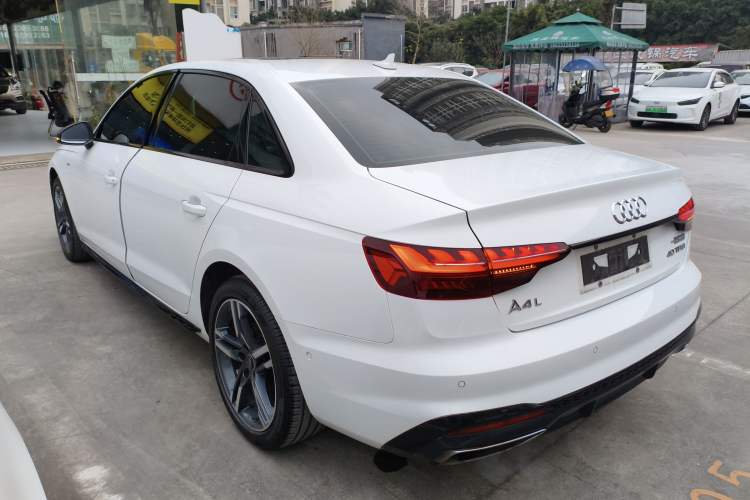 Used Audi A4L 2022 40 TFSI Luxury Dynamic Model
