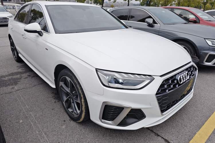 Used Audi A4L 2022 40 TFSI Fashion Dynamic Model
