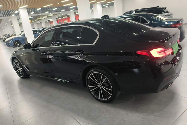 Used BMW 5 Series 2023 Restyled 530Li Leading Edition M Sport Package
