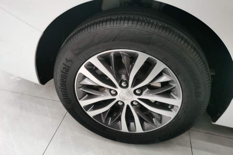 Used Buick GL8 2022 ES Landtrek 653T Luxury Edition
