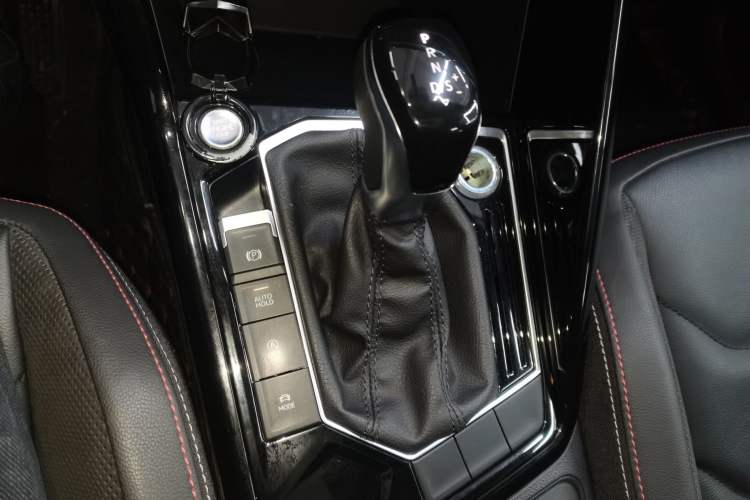 Used Volkswagen Tayron 2020 330TSI Two-Wheel Drive Luxury Smart Connectivity Version