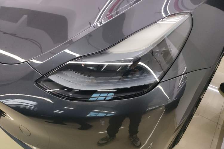 Used Tesla Model Y 2024 Long-Range All-Wheel-Drive Version
