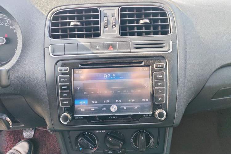 Used Volkswagen Polo 2016 1.4L Manual Fashion Model
