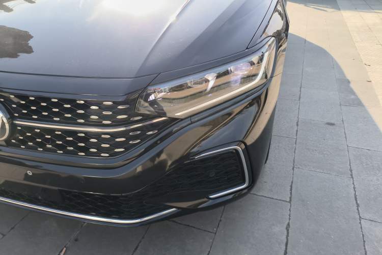 Used Volkswagen Passat 2025 Outstanding Model 380TSI Starry Dragon Edition
