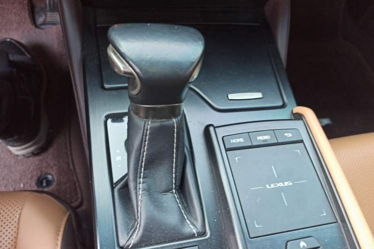 Used Lexus ES 2020 200 Excellence Edition