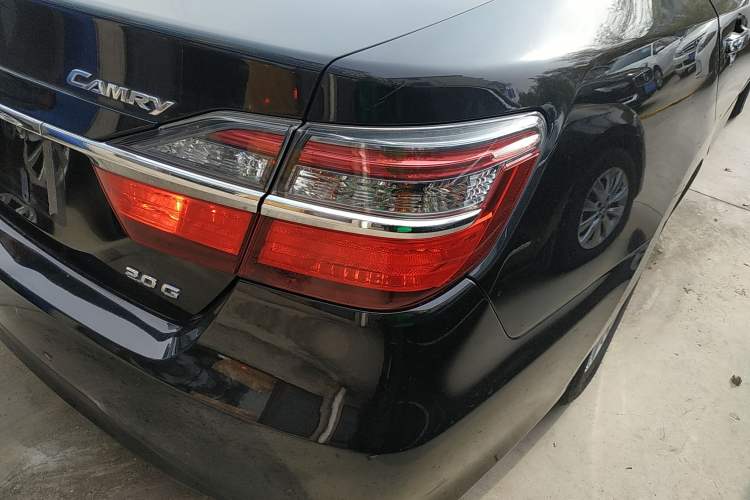 Used Toyota Camry 2015 2.0G Premier Edition