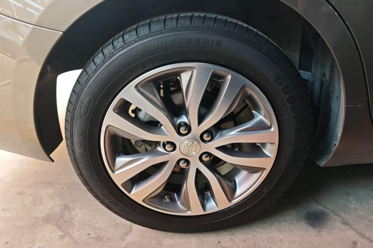 Used Buick GT 2019 18T Automatic Connected Elite Model China VI Standard
