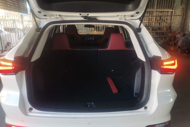 Used Oshan X5 2021 Revised Version 1.5T DCT Luxury Edition
