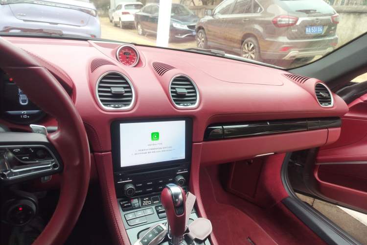 Used Porsche 718 2022 Cayman T 2.0T
