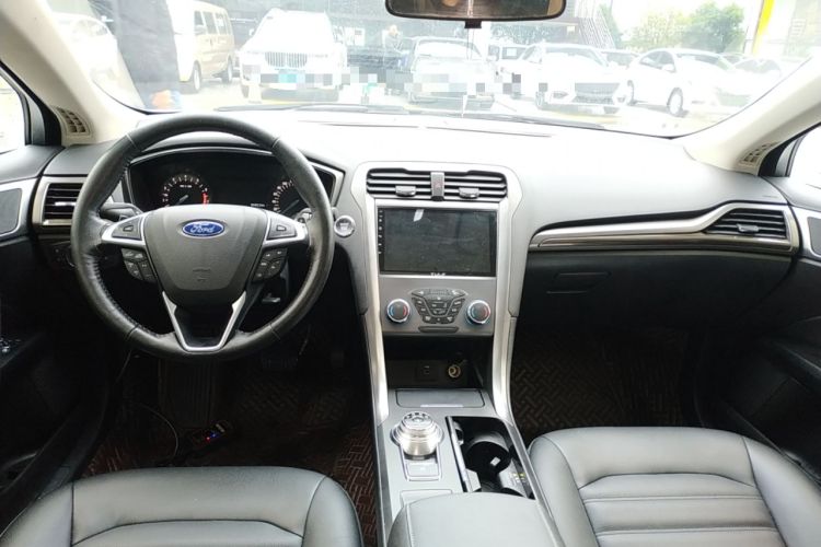 Used Ford Mondeo 2018 EcoBoost 200 Smart Control Fashion Model China VI Standard
