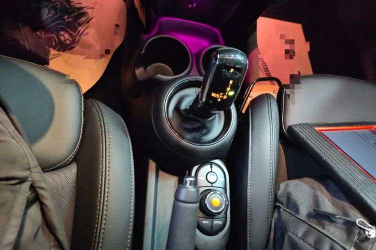 Used  MINI 2019 1.5T COOPER Classic Edition Five-Door Version
