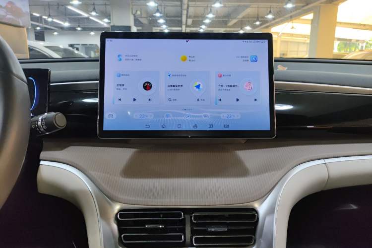 Used BYD Song Pro New Energy 2024 HONOR Edition DM-i 71KM Beyond Model
