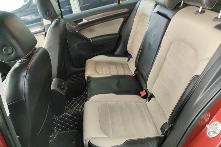 Used Volkswagen Golf 2017 230TSI Automatic Luxury Million-Vehicle Commemorative Edition