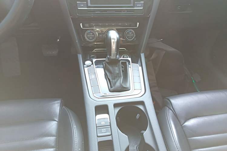 Used Volkswagen Magotan 2018 Facelift 380TSI DSG Luxury Version
