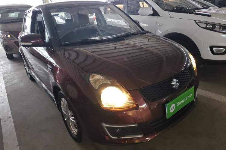 Used Suzuki Swift 2014 1.5L Automatic Fashion Edition
