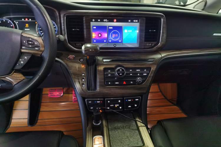 Used GAC Trumpchi M8 2018 320T Luxury Edition
