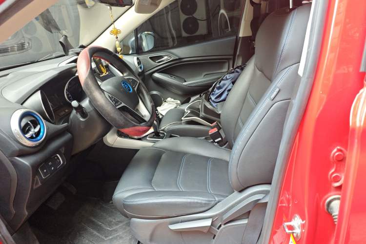 Used BYD Yuan New Energy 2018 EV360 Smart Connect Cool Edition
