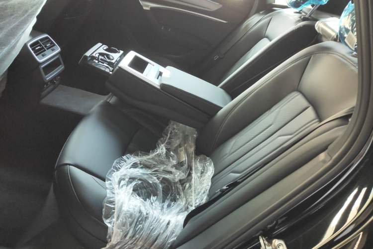 Used Audi A6L 2025 Revised 40 TFSI Luxury Dynamic Edition
