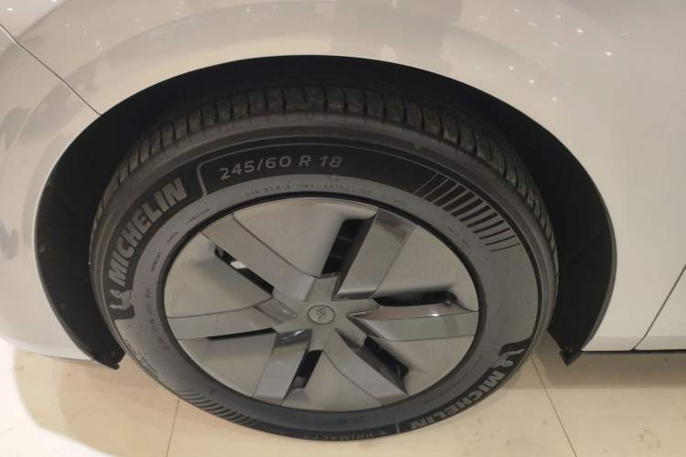 Used Li Auto MEGA 2024 Ultra Model
