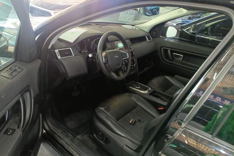 Used Land Rover Discovery Sport 2018 240 PS PURE Edition