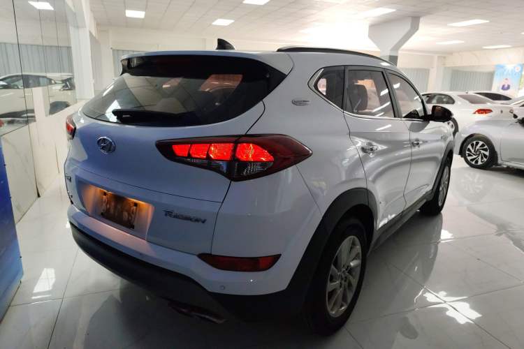 Used Hyundai Tucson 2015 1.6T Dual-Clutch Two-Wheel-Drive Smart Model
