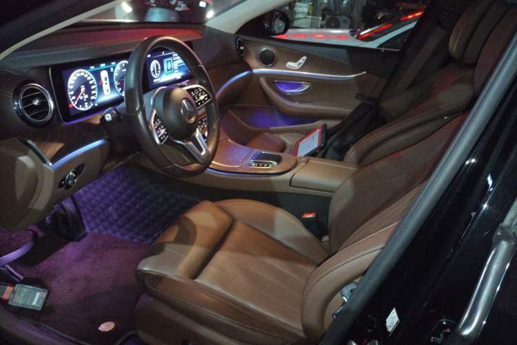 Used Mercedes-Benz E-Class 2019 E 260 L
