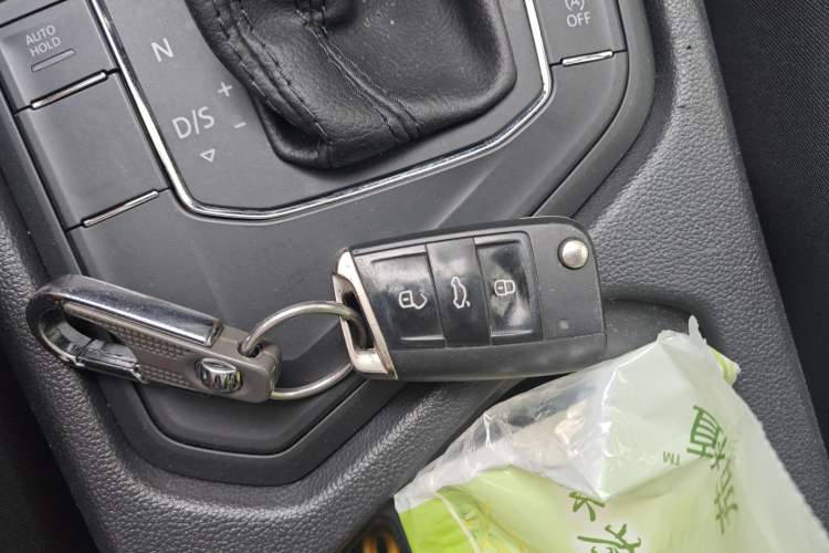 Used Volkswagen Tiguan L 2021 280TSI Automatic Two-Wheel Drive Comfort Edition – Low-Trim Version
