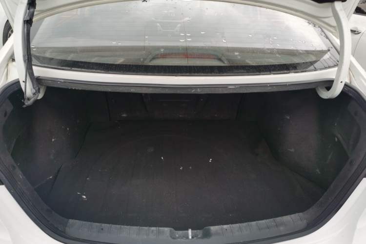 Used Hyundai Elantra 2016 1.6L Automatic ZhiXuan – Elite Version