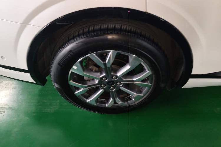 Used Ford Edge 2023 Edge L 2.0T EcoBoost E-Hybrid Four-Wheel Drive Seven-Seat Supreme Model
