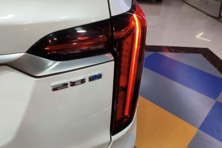 Used Cadillac XT6 2022 2.0T Six-Seater Four-Wheel-Drive Luxury Version
