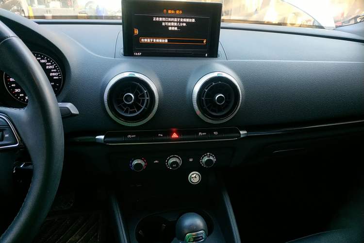 Used Audi A3 2020 Limousine 35 TFSI Fashion Edition China VI Emission Standard