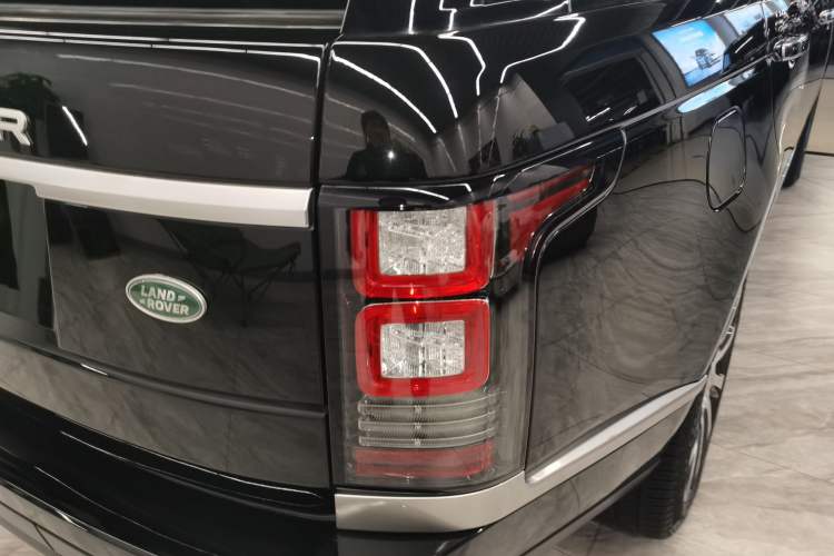 Used Land Rover Range Rover 2016 3.0 SC V6 Vogue SE Long-Wheelbase Edition
