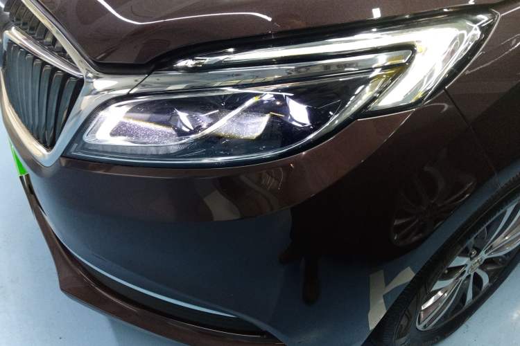 Used Buick GL8 2017 ES 28T Luxury Model China V Standard
