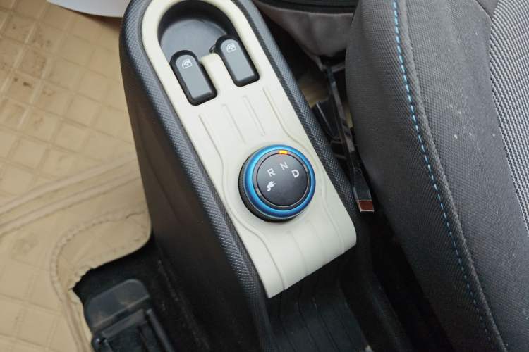 Used Wuling Hongguang MINIEV 2022 Easy Version Lithium Iron Phosphate
