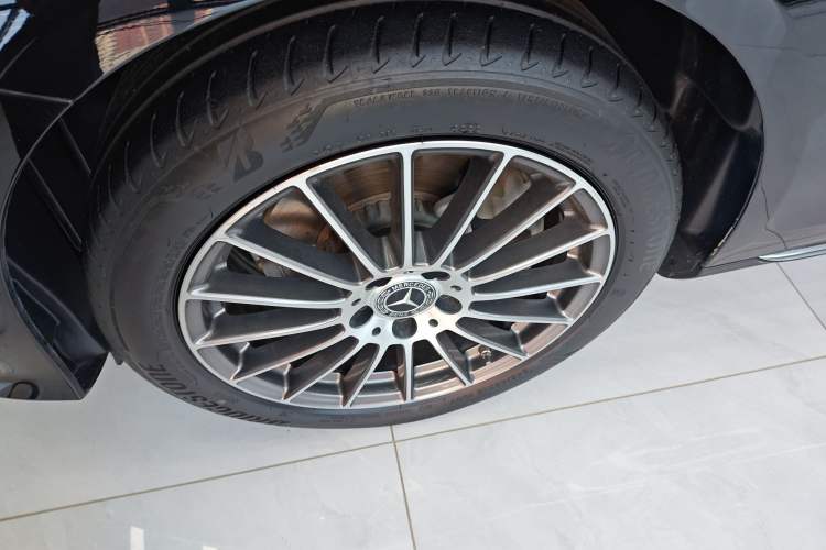 Used Mercedes-Benz E-Class 2023 E 260 L
