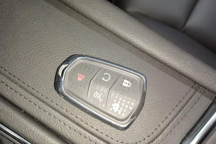 Used Cadillac XT5 2021 28T Luxury Version