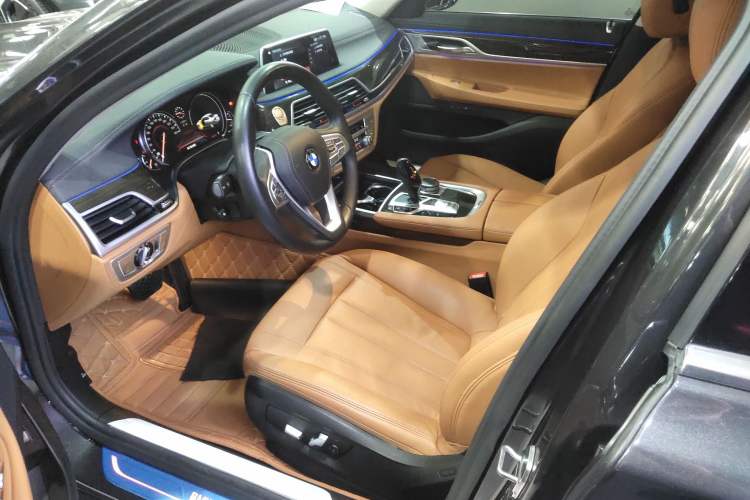 Used BMW 7 Series 2018 730Li Leading Model Excellence Package
