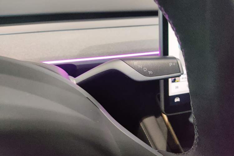 Used Tesla Model Y 2023 High-Performance All-Wheel-Drive Version
