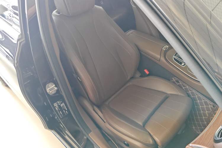 Used Mercedes-Benz E-Class 2021 Facelift E 260 L