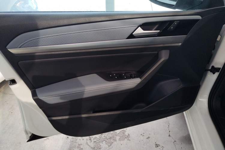 Used Volkswagen Lavida 2024 1.5L Automatic 5 Million Edition
