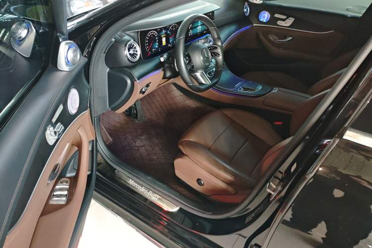 Used Mercedes-Benz E-Class 2021 E 300 L Sporty and Stylish Model
