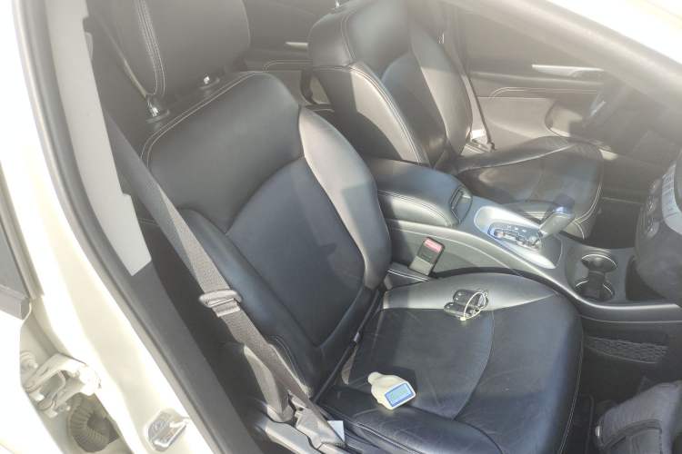 Used Dodge Journey 2013 2.4L Two-Wheel Drive Luxury Version
