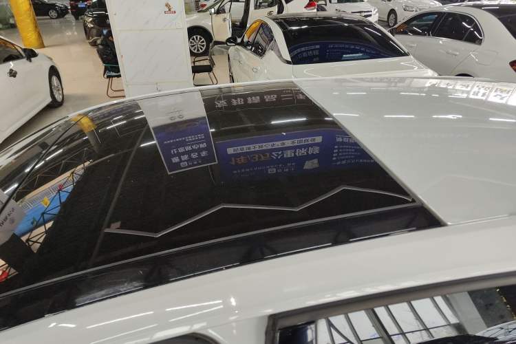 Used Volkswagen Golf 2016 230TSI Automatic Luxury Version
