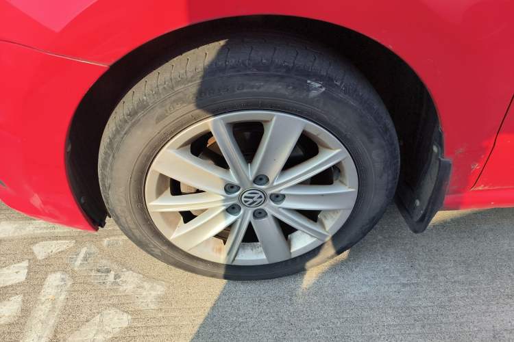 Used Volkswagen Polo 2014 1.4L Automatic Comfort Edition
