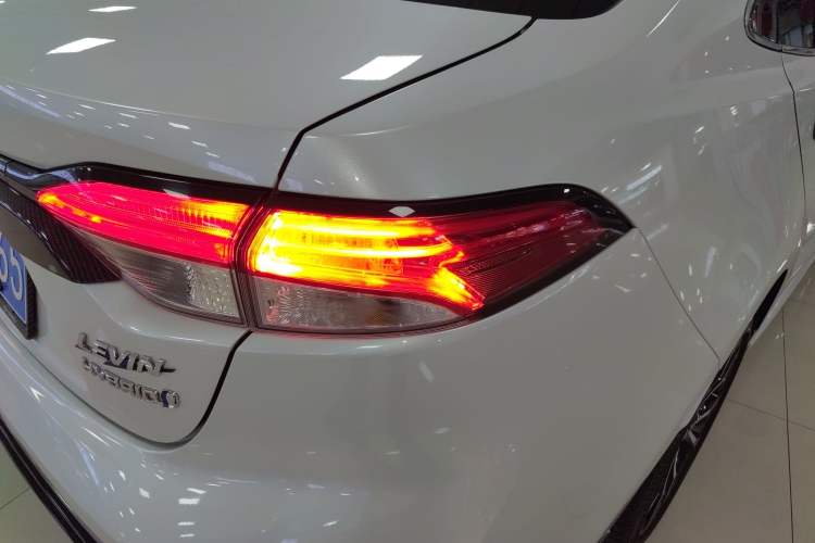 Used Toyota Levin 2022 Dual-Motor 1.8H E-CVT Sport Edition
