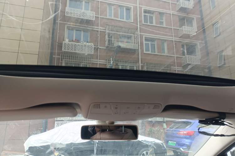 Used Mercedes-Benz E-Class 2018 E 300 L Sporty and Stylish Model
