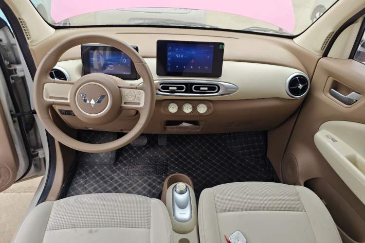 Used Wuling Hongguang MINIEV 2025 Four-Door Version Premium Edition
